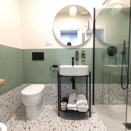 ゲストハウス Montebello Comfort アンコーナ