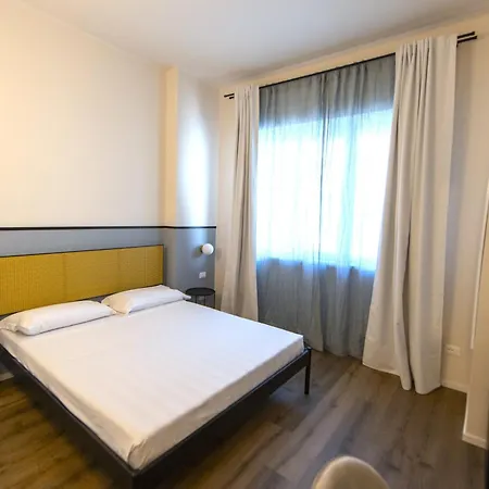 ゲストハウス Montebello Comfort 3*